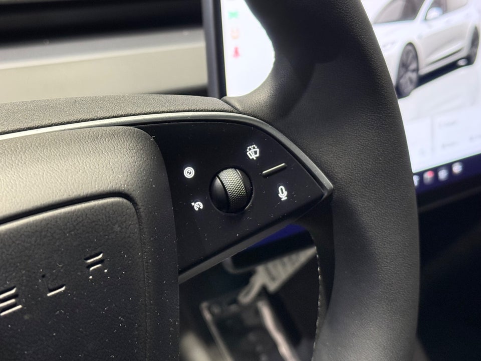 Tesla Model 3 RWD 4d