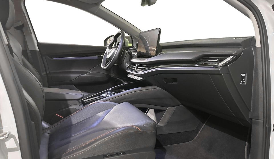 Skoda Enyaq 60 iV Suite 5d