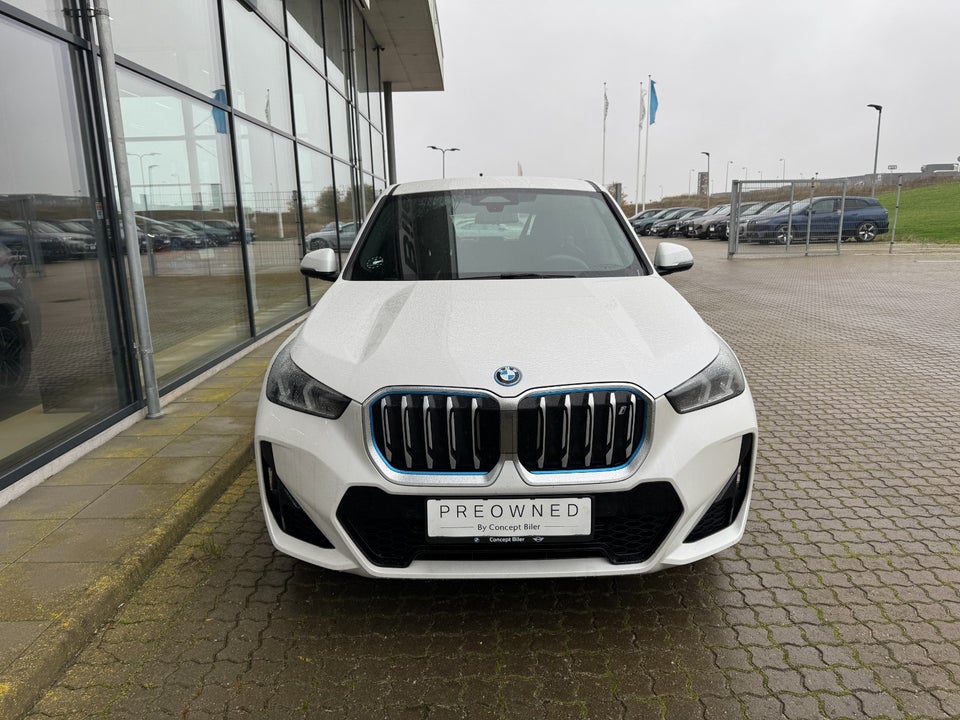 BMW iX1 xDrive30 M-Sport 5d