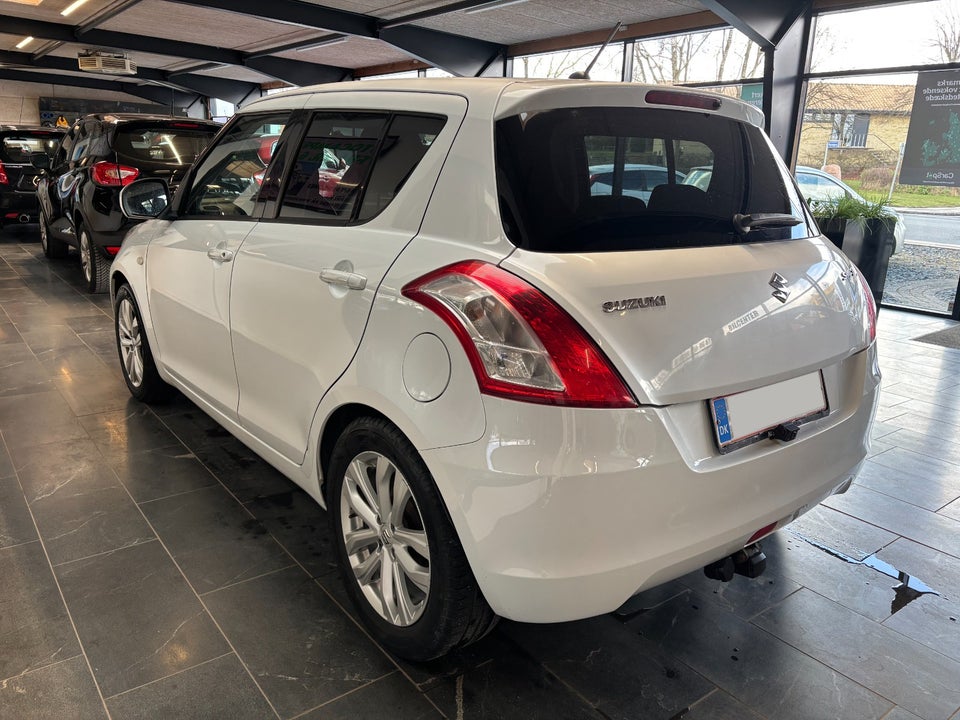 Suzuki Swift 1,2 Dualjet Fun 5d