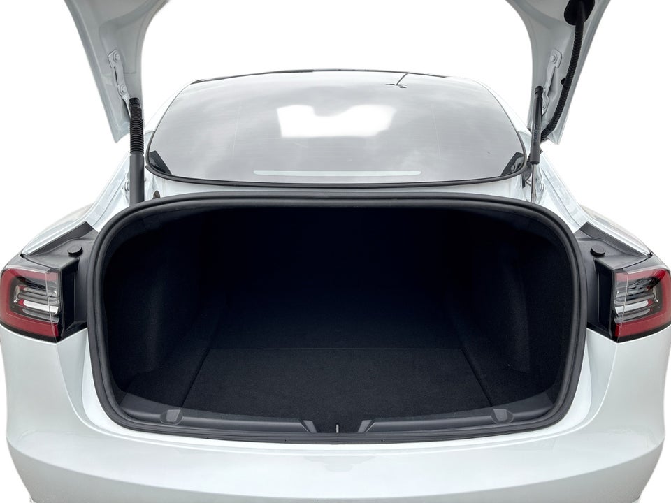 Tesla Model 3 RWD 4d