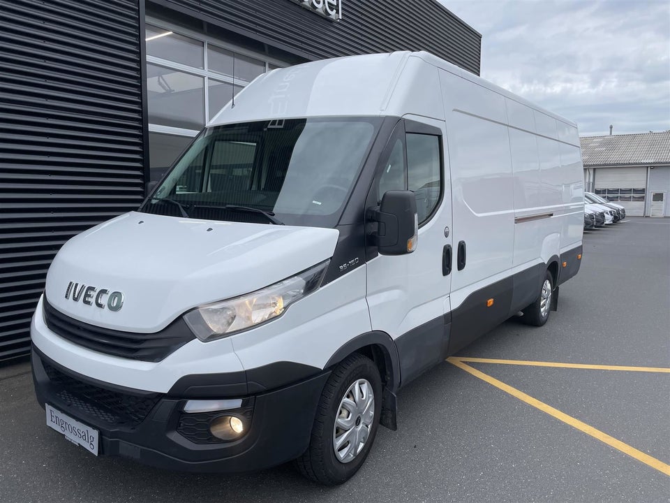 Iveco Daily 2,3 35S16 16m³ Van