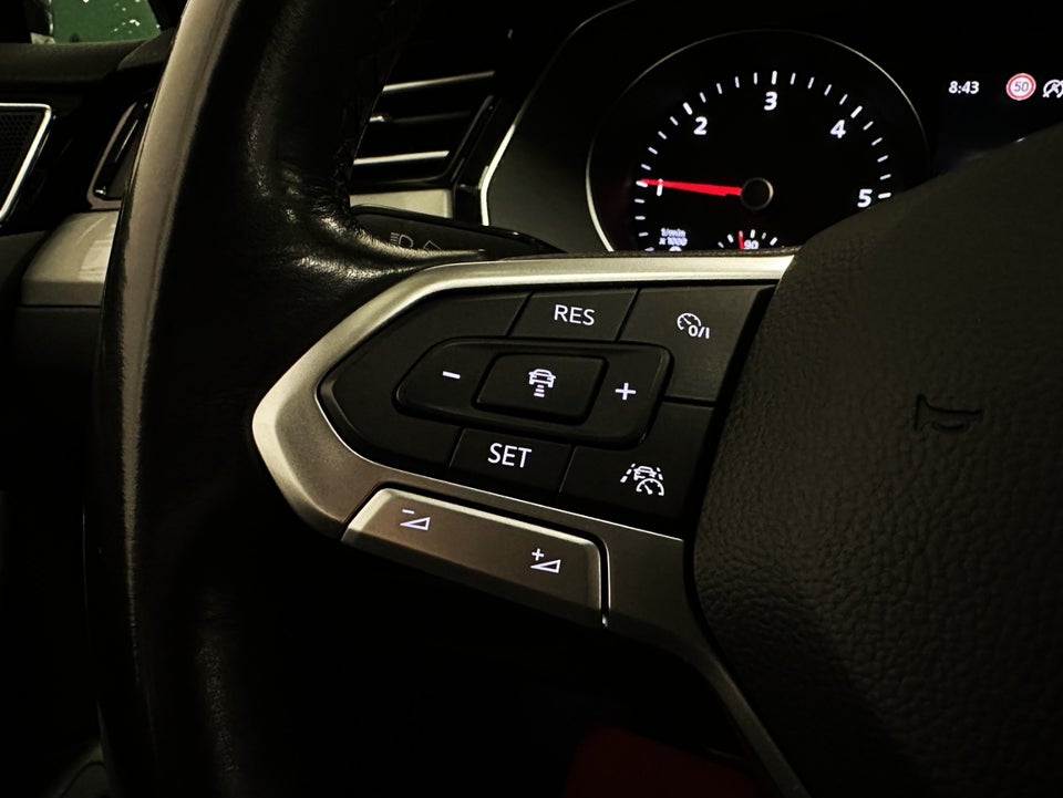 VW Passat 1,6 TDi 120 Business Variant DSG 5d