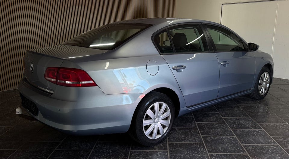 VW Passat 1,6 TDi 105 Trendline BMT 4d