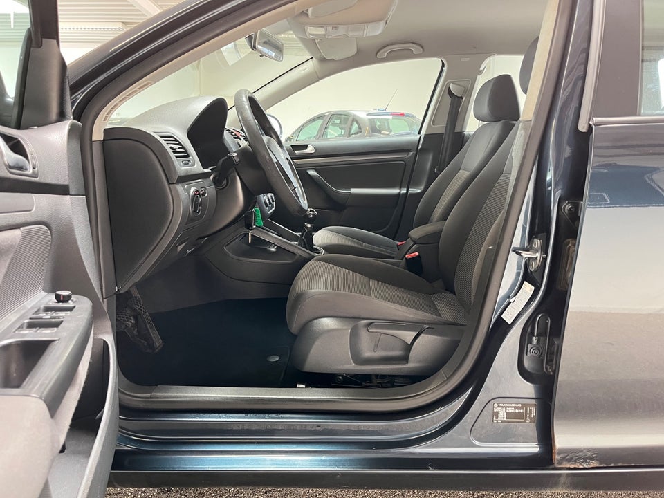 VW Golf V 1,4 TSi 122 Trendline Variant 5d