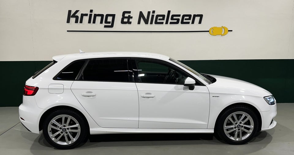 Audi A3 1,4 e-tron Sportback S-tr. 5d