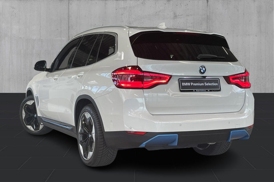 BMW iX3 Charged Impressive 5d