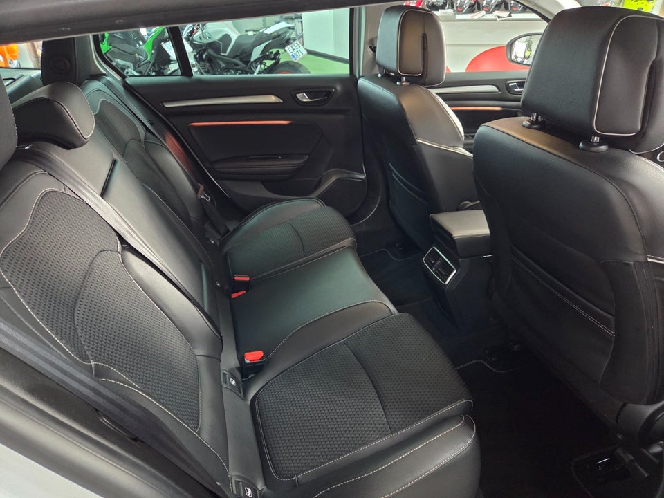 Renault Megane IV 1,3 TCe 140 Bose Edition Sport Tourer EDC 5d