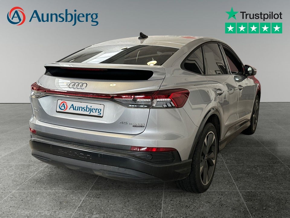 Audi Q4 e-tron 45 Advance quattro 5d