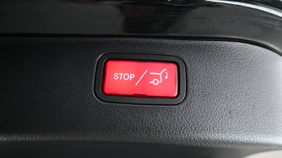 Mercedes C300 e 2,0 AMG Line stc. aut. 5d