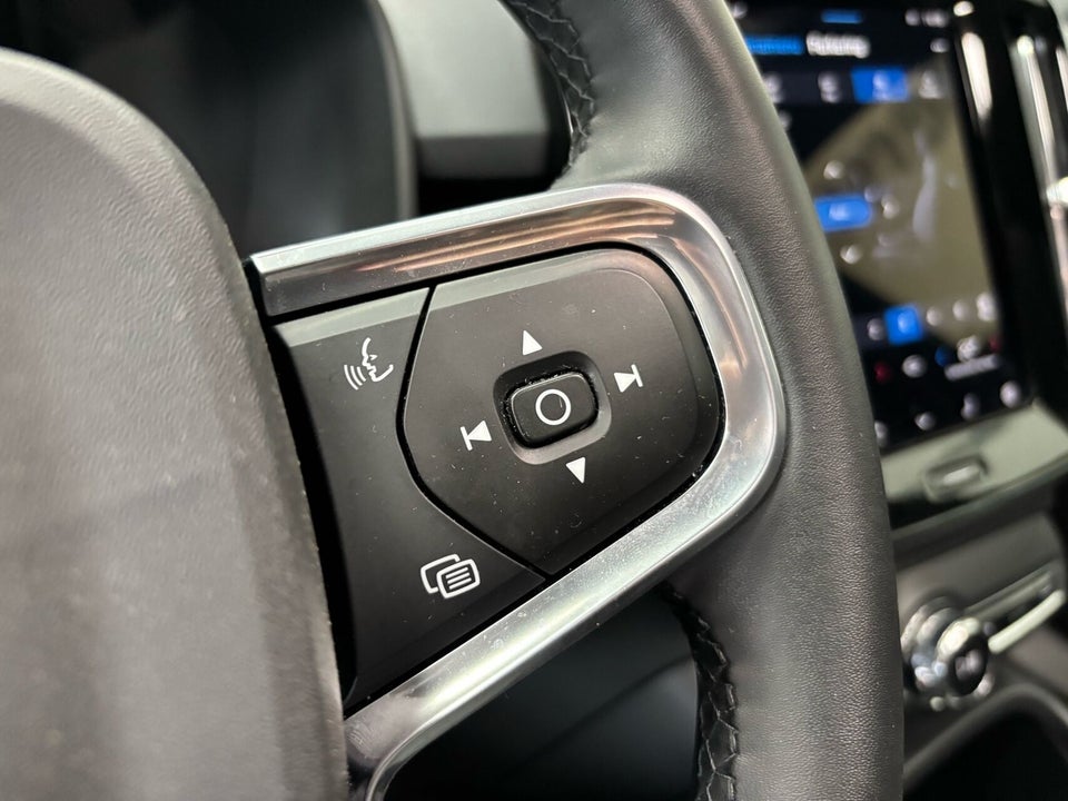 Volvo XC40 ReCharge Twin Ultimate 5d