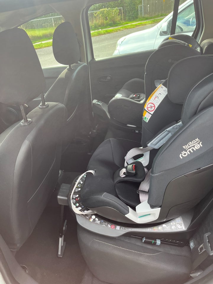 Dacia Logan 0,9 TCe 90 Laureate MCV 5d