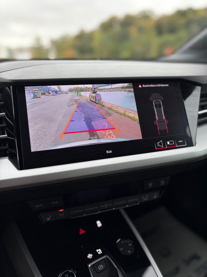 Audi Q4 e-tron 40 Advanced Sportback 5d