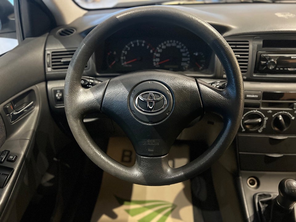 Toyota Corolla 1,4 Sol 5d