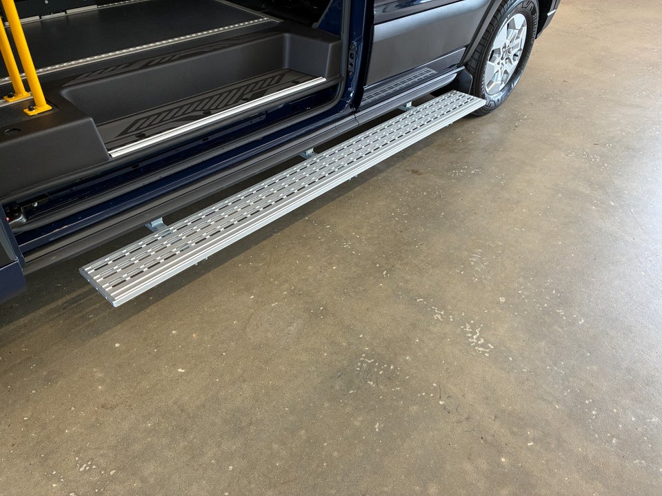 Ford E-Transit 350 L3 Kombi 68 Trend H3 RWD