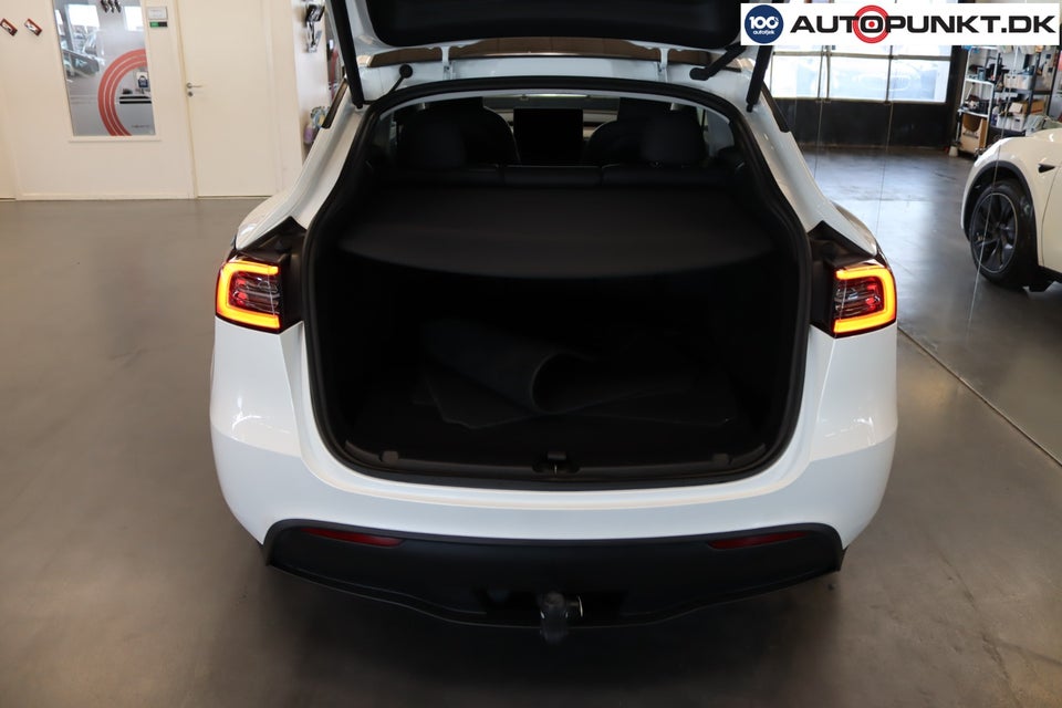 Tesla Model Y Long Range RWD 5d