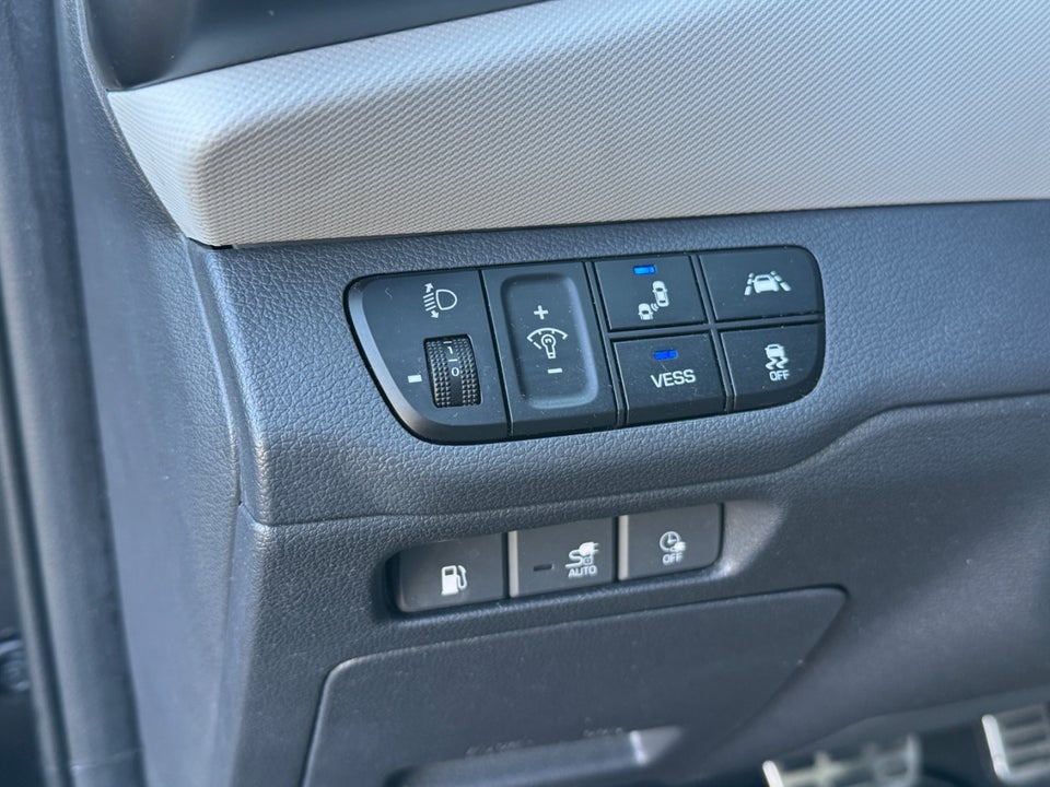 Hyundai Ioniq 1,6 PHEV Premium+ DCT 5d