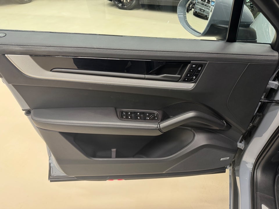 Porsche Cayenne 3,0 E-Hybrid Coupé Tiptr. 5d