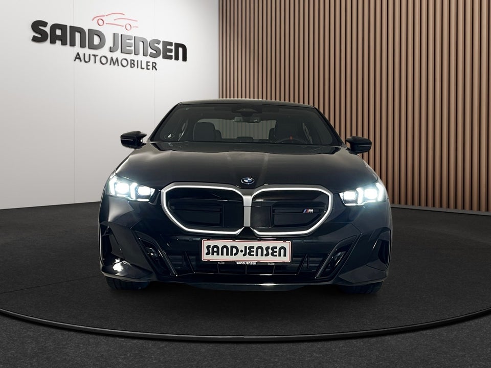 BMW i5 M60 M-Sport xDrive 4d