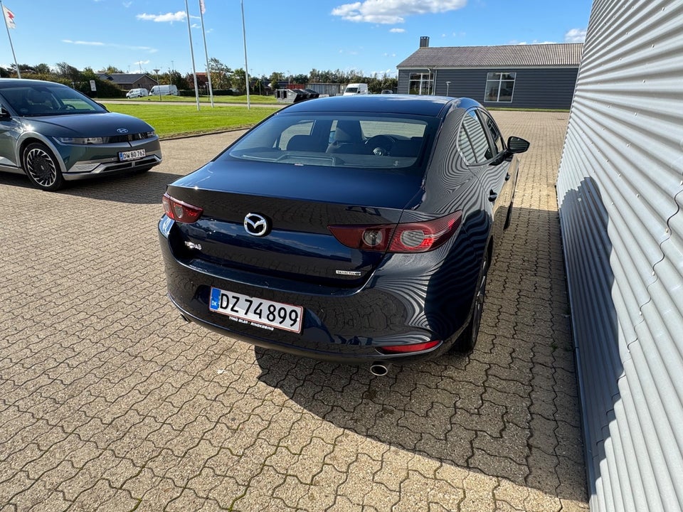 Mazda 3 2,0 SkyActiv-G 122 Sky aut. 4d