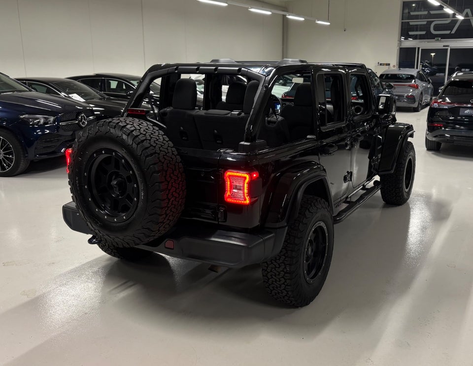 Jeep Wrangler Unlimited 2,0 T Sahara aut. 4x4 5d