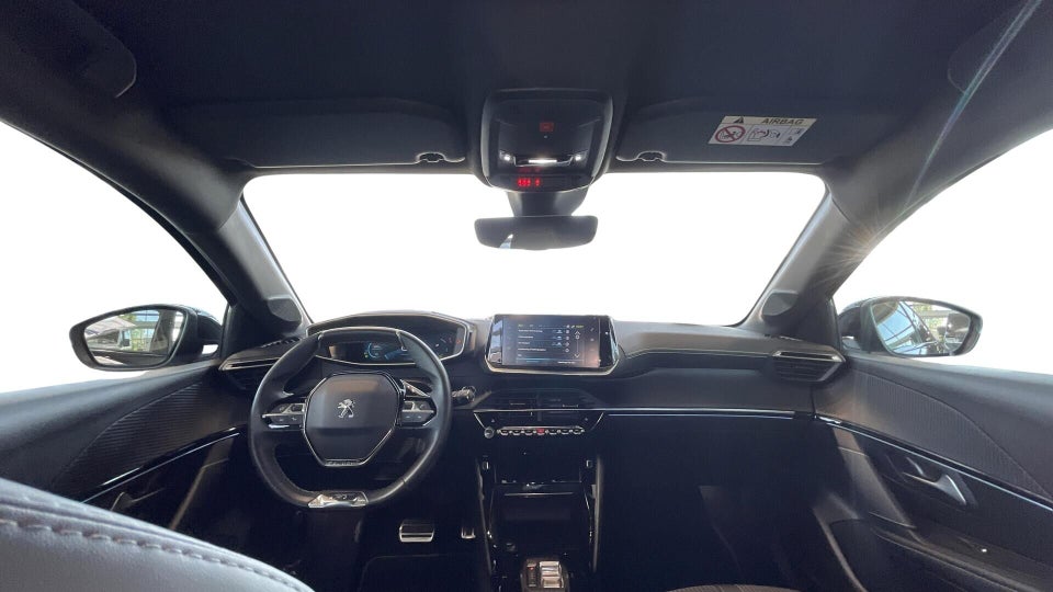 Peugeot e-208 50 GT 5d