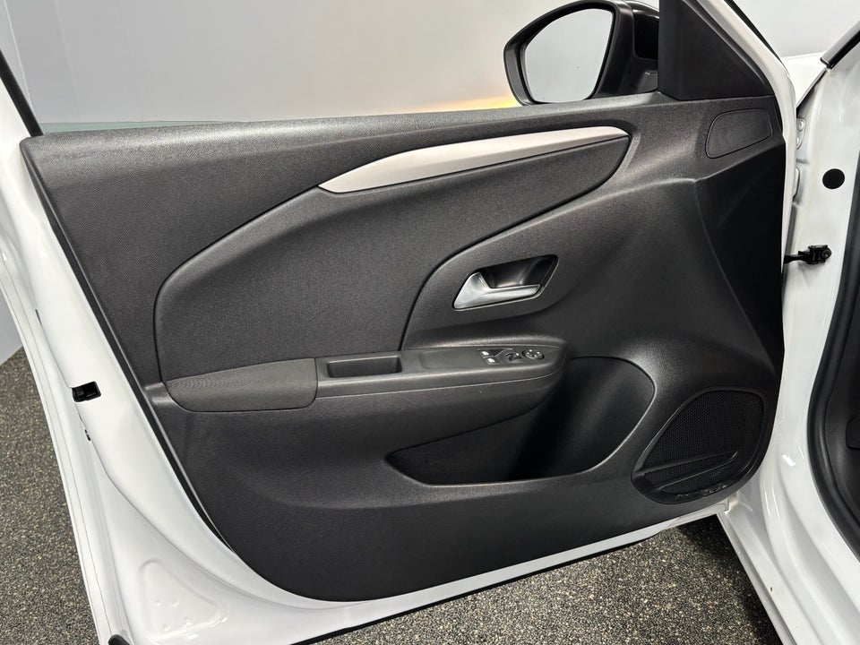 Opel Corsa 1,2 Blanc 5d