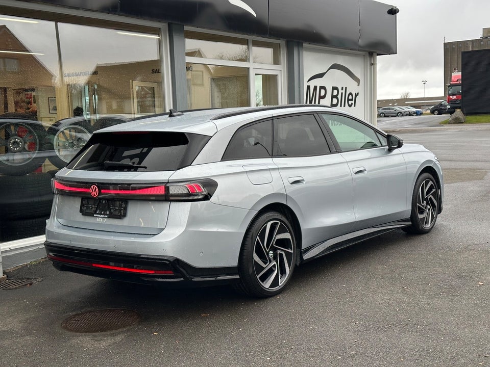 VW ID.7 77 Pro Tourer 5d