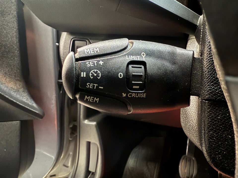 Peugeot 308 1,6 BlueHDi 120 Active SW 5d