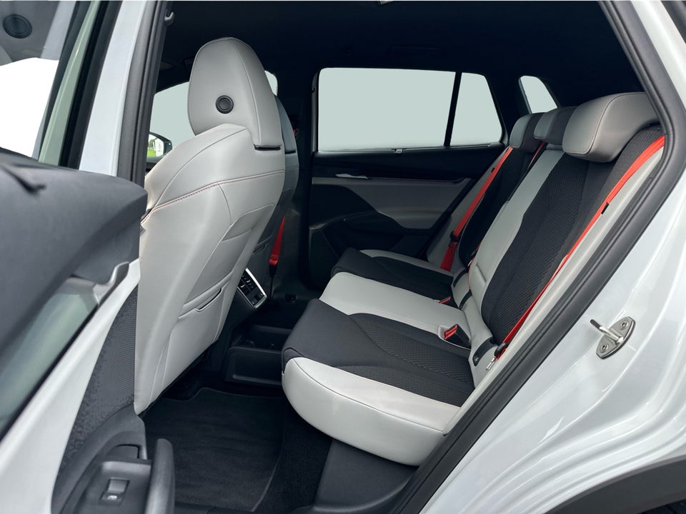 Skoda Elroq 85 iV Lodge 5d