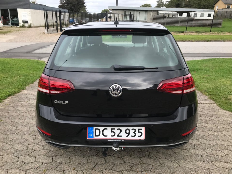 VW Golf VII 1,6 TDi 115 IQ.Drive 5d