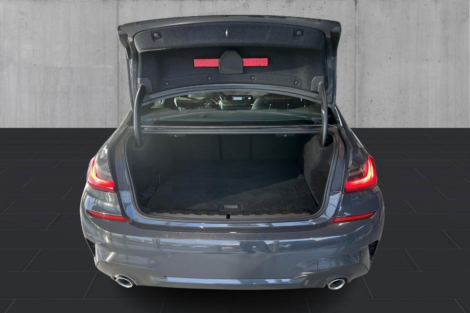 BMW 330e 2,0 M-Sport aut. 4d