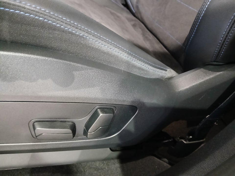 BMW iX1 eDrive20 Fully Charged M-Sport 5d