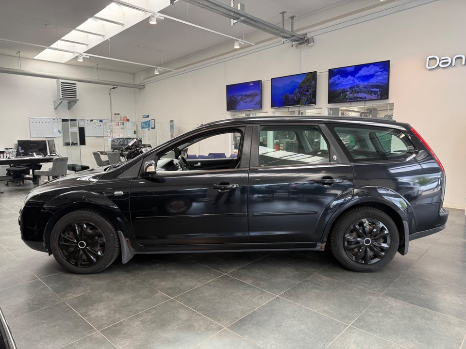 Ford Focus 1,6 Titanium 5d
