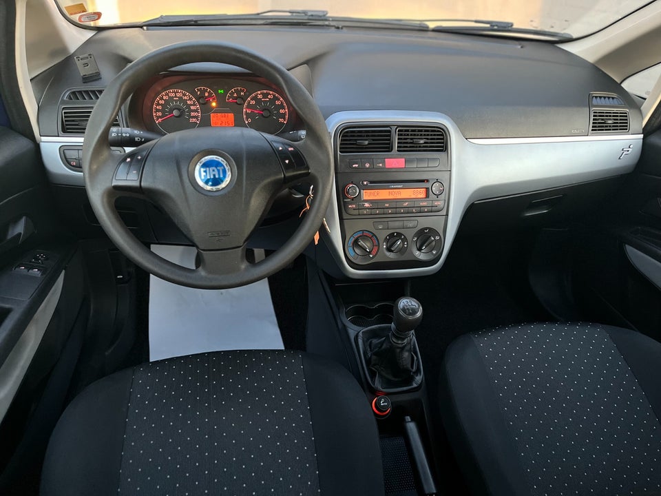 Fiat Punto 1,2 16V Emotion 5d