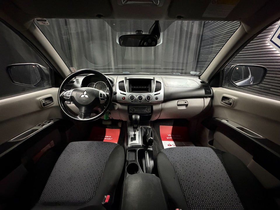 Mitsubishi L200 2,5 DI-D Db.Kab Intense aut. 4d