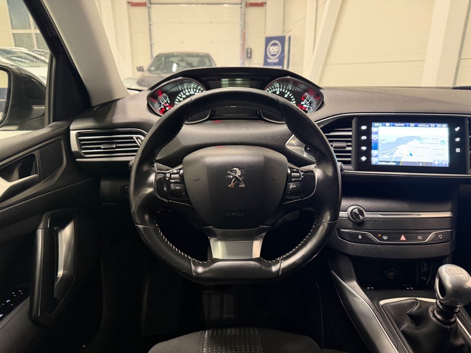Peugeot 308 1,6 BlueHDi 120 Allure SW 5d