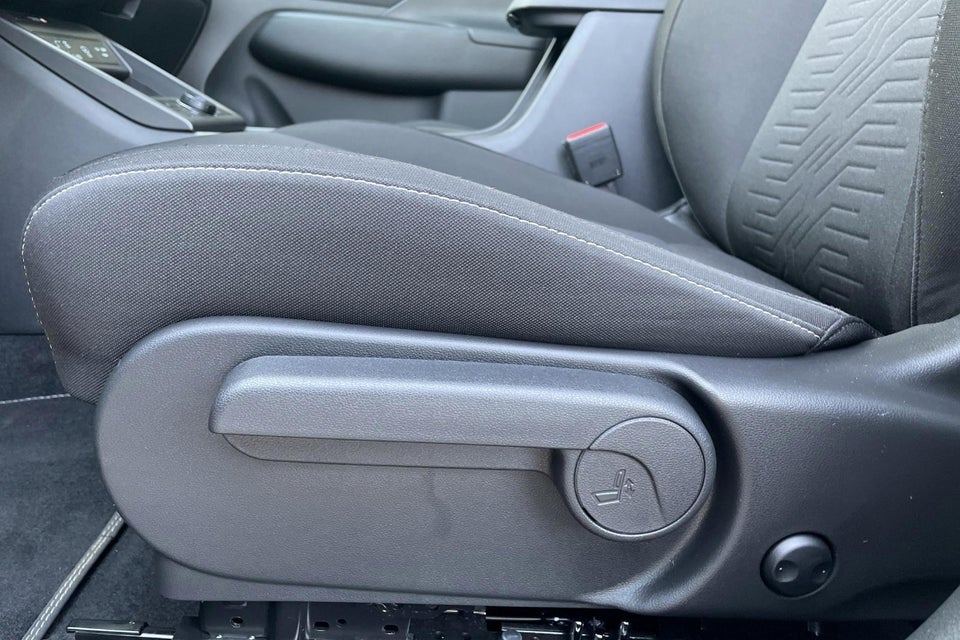 Hyundai Kona 65 EV Essential 5d