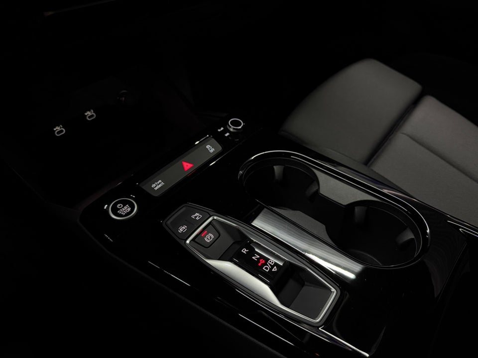 Audi Q6 e-tron Progress 5d