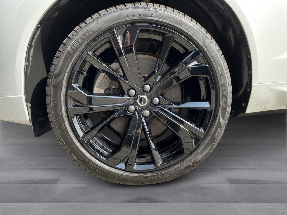 Volvo XC60 2,0 T6 ReCharge R-Design aut. AWD 5d