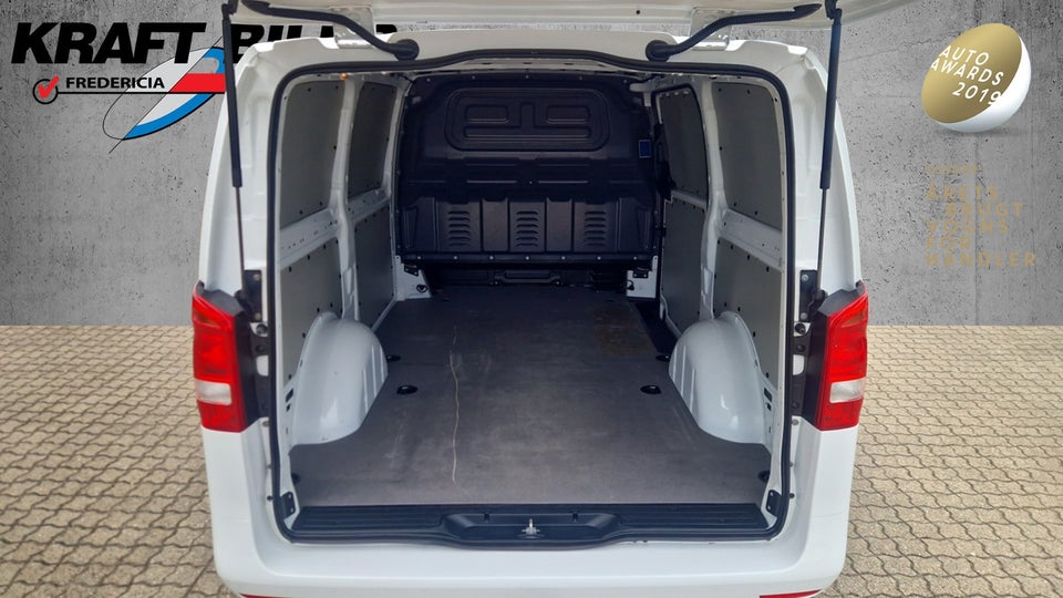 Mercedes Vito 116 2,0 CDi Kassevogn aut. L RWD