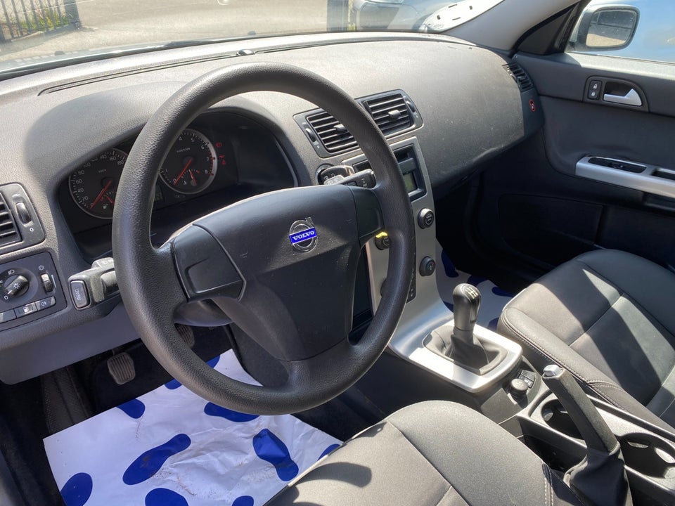 Volvo V50 1,6 Kinetic 5d