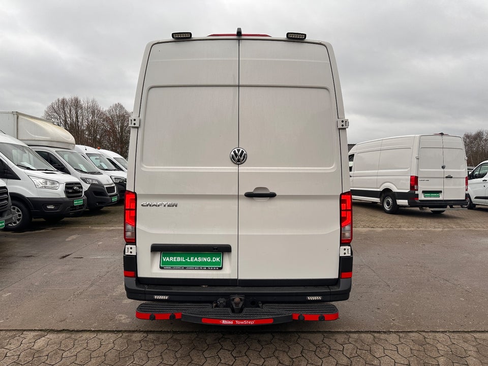 VW Crafter 35 2,0 TDi 177 Kassevogn L3H2 aut.