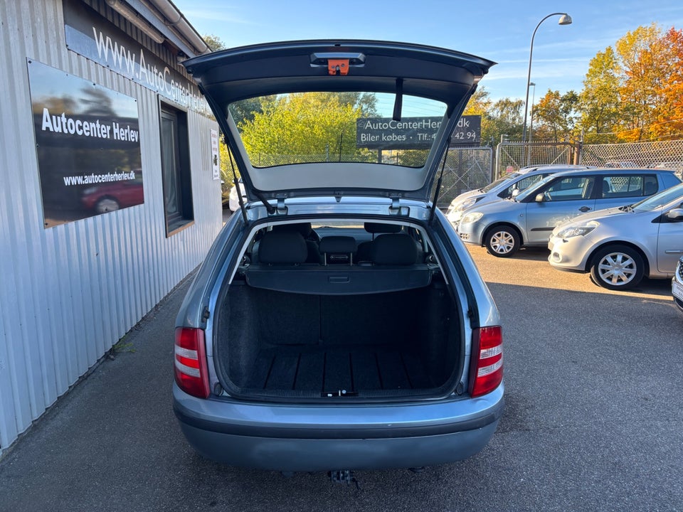 Skoda Fabia 1,2 12V Ambiente Combi 5d