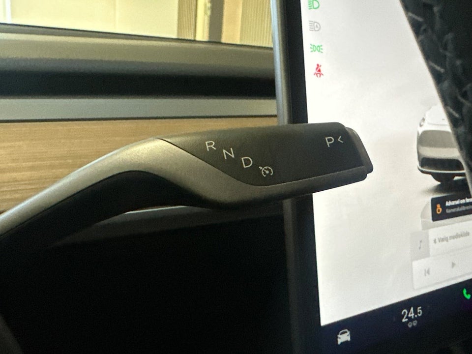 Tesla Model Y RWD 5d