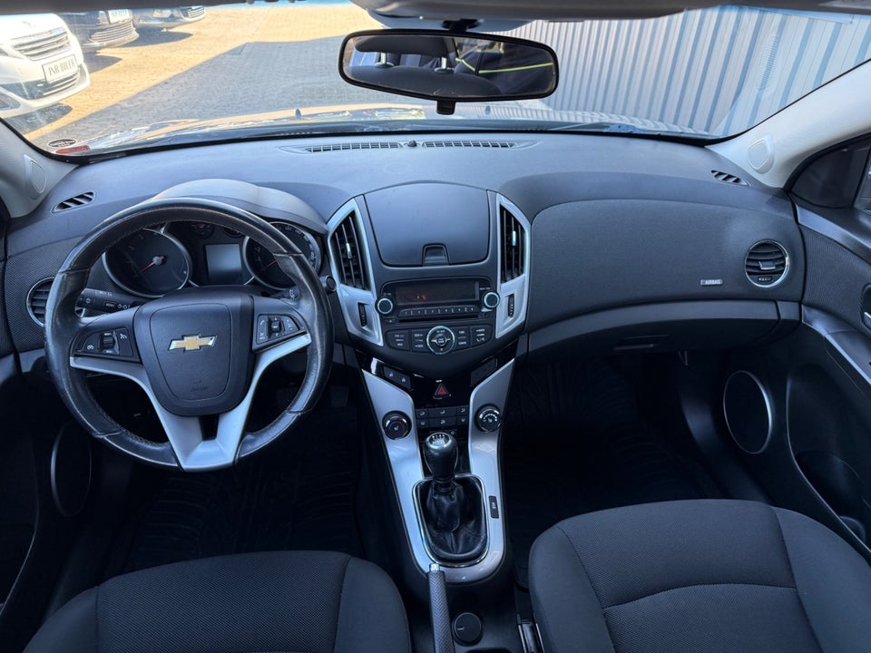 Chevrolet Cruze 1,8 LT 4d