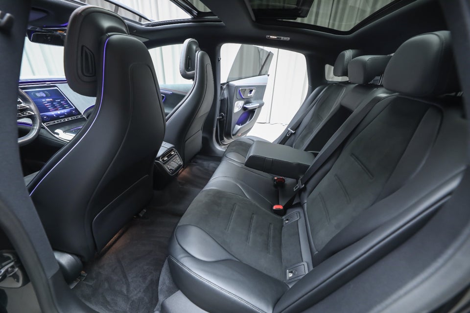 Mercedes EQE350 AMG Line Premium Plus 4d