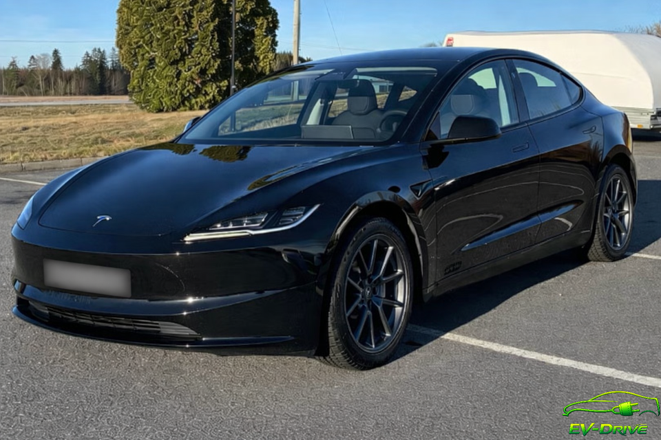 Tesla Model 3 Long Range AWD 4d