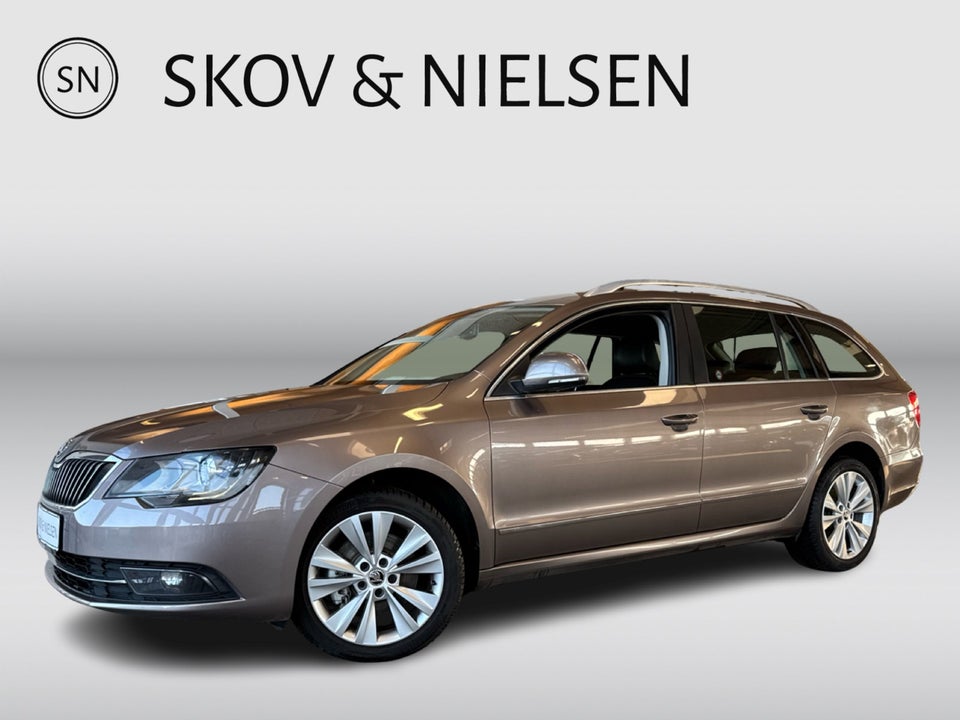 Skoda Superb 2,0 TDi 170 Elegance Combi DSG 5d