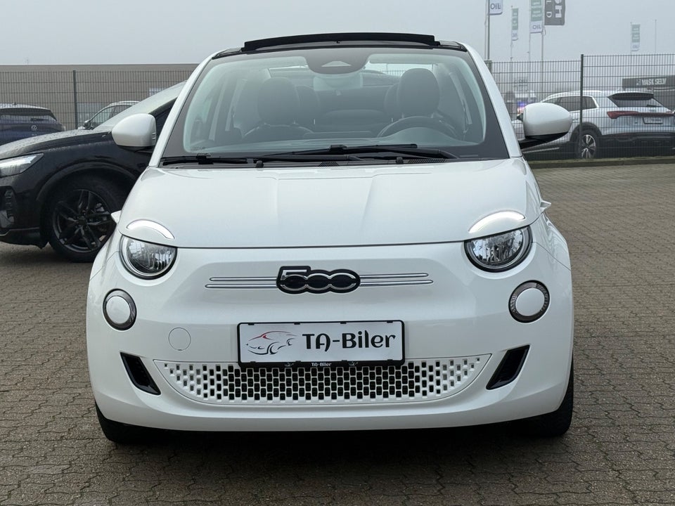 Fiat 500e 42 Icon Cabrio 2d